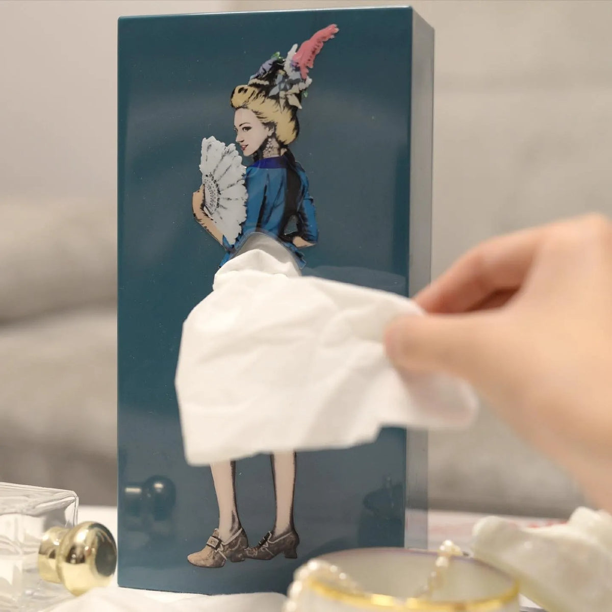 Original Tissue Up Girl