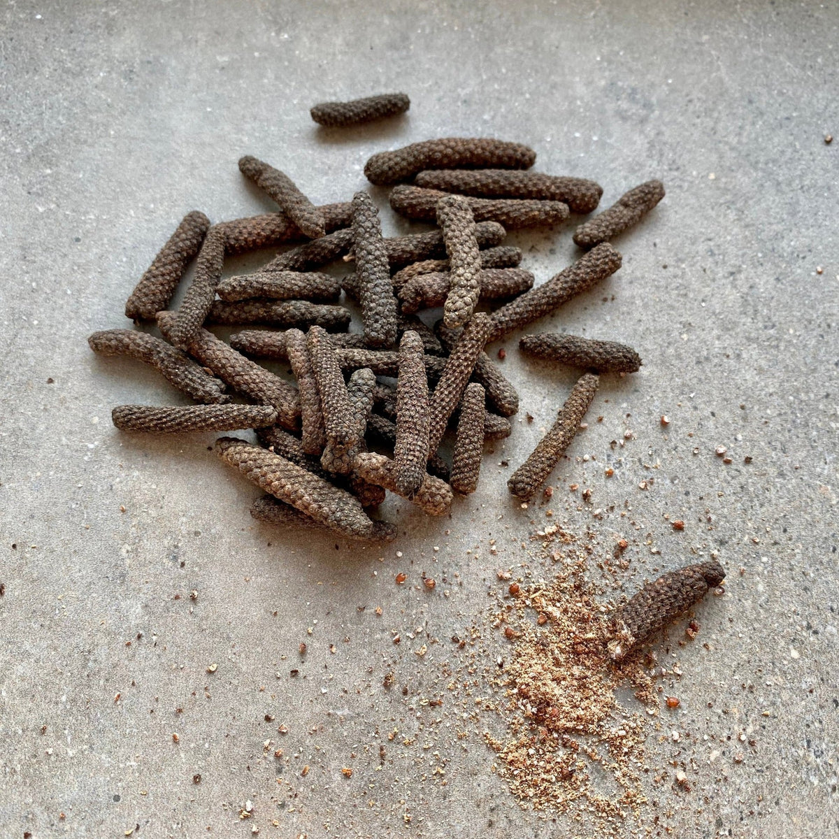 Nachfüllpackung Stangenpfeffer in Papierbeutel